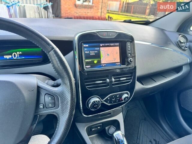 Рено Зое, объемом двигателя 0 л и пробегом 180 тыс. км за 9200 $, фото 12 на Automoto.ua