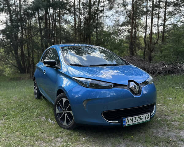 Рено Зое, объемом двигателя 0 л и пробегом 151 тыс. км за 8799 $, фото 4 на Automoto.ua