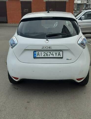Рено Зое, объемом двигателя 0 л и пробегом 149 тыс. км за 10300 $, фото 1 на Automoto.ua