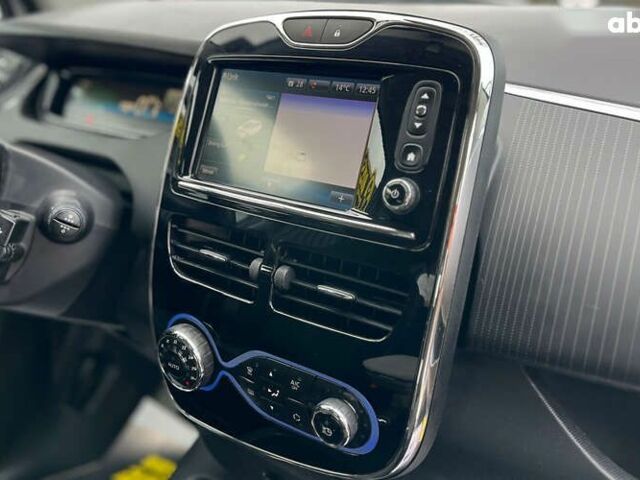 Рено Зое, объемом двигателя 0 л и пробегом 140 тыс. км за 9300 $, фото 15 на Automoto.ua