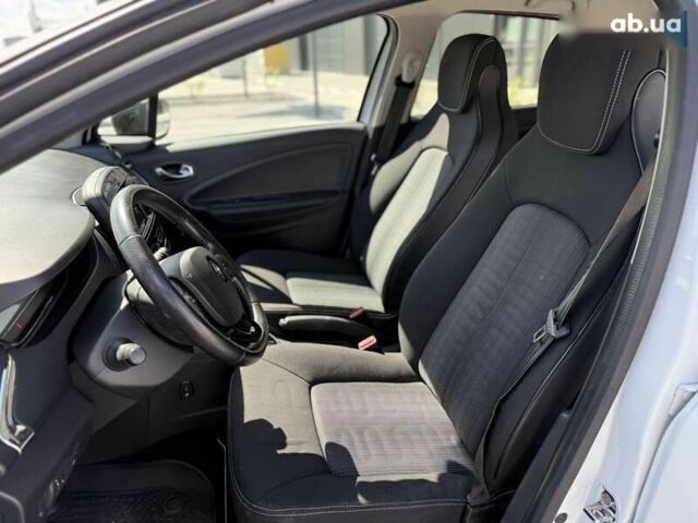 Рено Зое, объемом двигателя 0 л и пробегом 118 тыс. км за 8900 $, фото 7 на Automoto.ua
