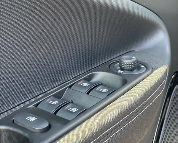 Рено Зое, объемом двигателя 0 л и пробегом 117 тыс. км за 10500 $, фото 8 на Automoto.ua