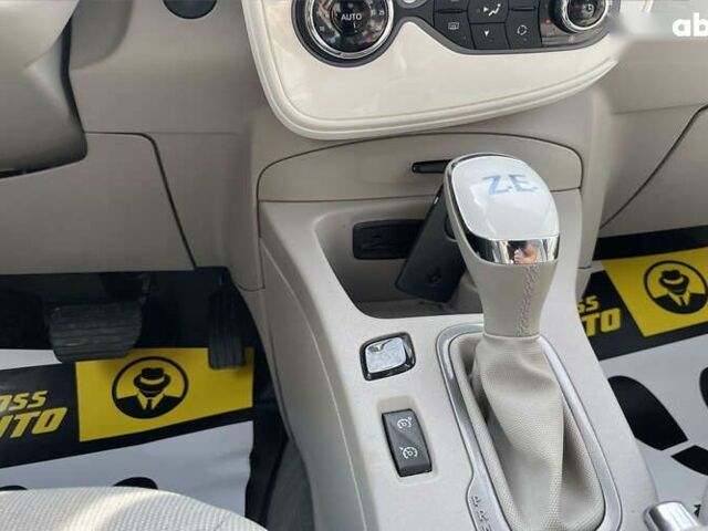 Рено Зое, об'ємом двигуна 0 л та пробігом 94 тис. км за 10300 $, фото 16 на Automoto.ua