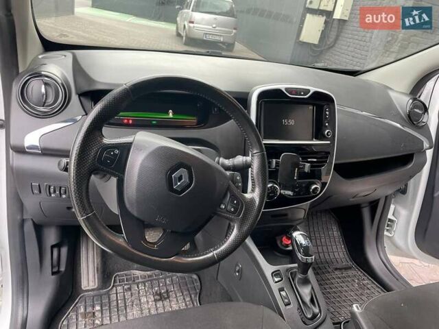 Рено Зое, объемом двигателя 0 л и пробегом 70 тыс. км за 10200 $, фото 26 на Automoto.ua