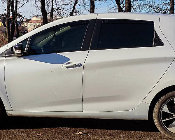 Рено Зое, объемом двигателя 0 л и пробегом 54 тыс. км за 11000 $, фото 1 на Automoto.ua