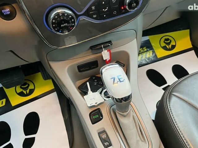 Рено Зое, об'ємом двигуна 0 л та пробігом 67 тис. км за 10300 $, фото 16 на Automoto.ua