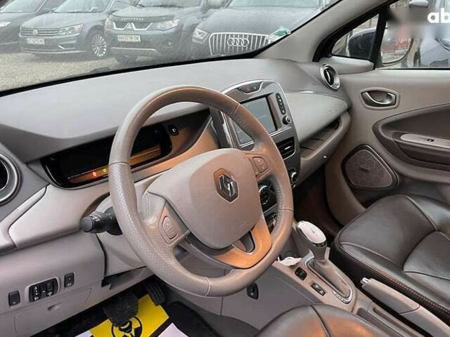 Рено Зое, об'ємом двигуна 0 л та пробігом 67 тис. км за 10300 $, фото 9 на Automoto.ua