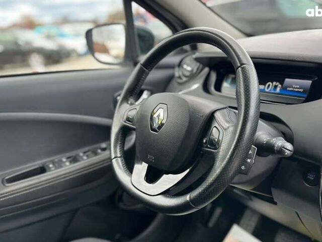 Рено Зое, объемом двигателя 0 л и пробегом 140 тыс. км за 9300 $, фото 14 на Automoto.ua