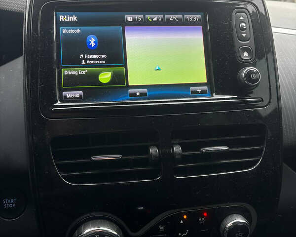 Рено Зое, объемом двигателя 0 л и пробегом 130 тыс. км за 10500 $, фото 18 на Automoto.ua