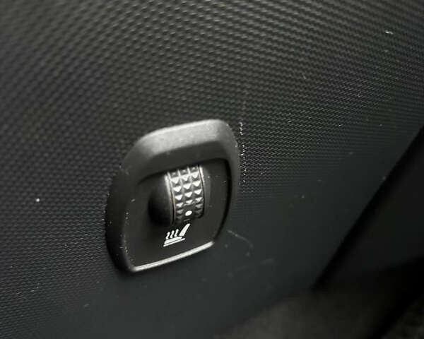 Рено Зое, объемом двигателя 0 л и пробегом 130 тыс. км за 10500 $, фото 17 на Automoto.ua