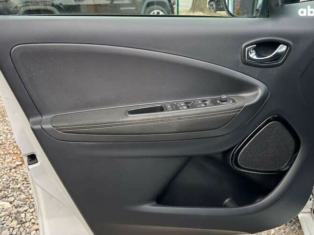 Рено Зое, объемом двигателя 0 л и пробегом 140 тыс. км за 9300 $, фото 21 на Automoto.ua