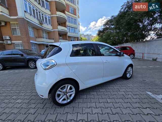 Рено Зое, объемом двигателя 0 л и пробегом 29 тыс. км за 10500 $, фото 8 на Automoto.ua