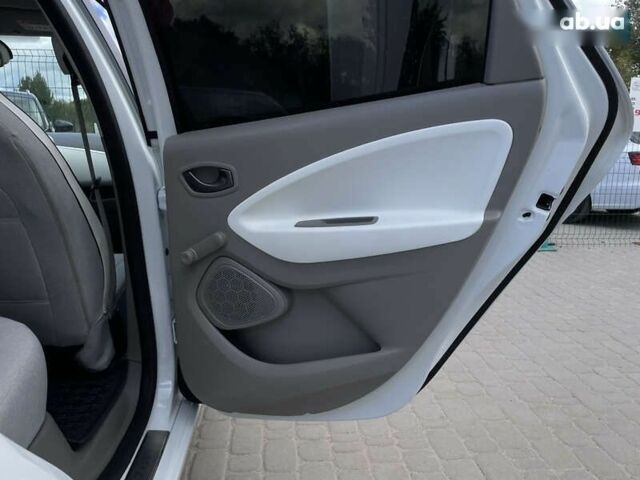 Рено Зое, объемом двигателя 0 л и пробегом 38 тыс. км за 9355 $, фото 29 на Automoto.ua