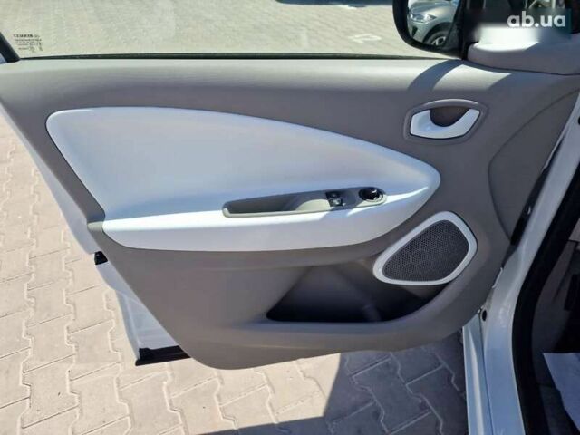 Рено Зое, объемом двигателя 0 л и пробегом 89 тыс. км за 8800 $, фото 17 на Automoto.ua