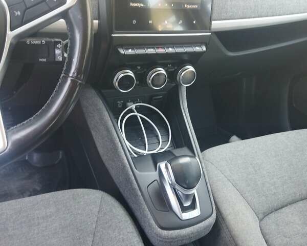 Рено Зое, объемом двигателя 0 л и пробегом 134 тыс. км за 11000 $, фото 6 на Automoto.ua
