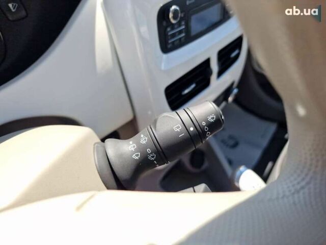 Рено Зое, объемом двигателя 0 л и пробегом 89 тыс. км за 8800 $, фото 26 на Automoto.ua