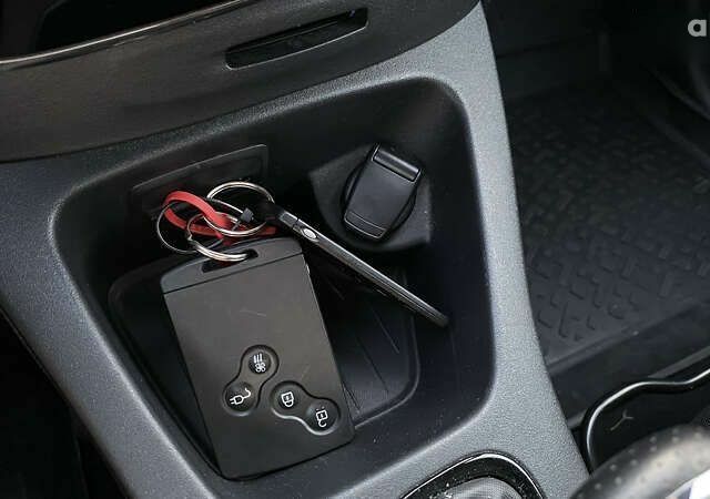 Рено Зое, объемом двигателя 0 л и пробегом 119 тыс. км за 8999 $, фото 27 на Automoto.ua