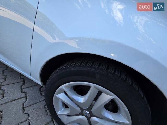 Рено Зое, объемом двигателя 0 л и пробегом 29 тыс. км за 10500 $, фото 5 на Automoto.ua