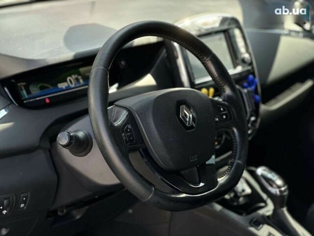 Рено Зое, объемом двигателя 0 л и пробегом 180 тыс. км за 9990 $, фото 14 на Automoto.ua