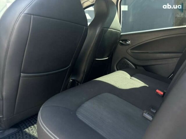 Рено Зое, объемом двигателя 0 л и пробегом 180 тыс. км за 9990 $, фото 11 на Automoto.ua