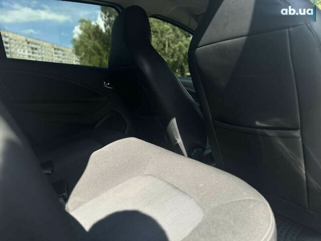 Рено Зое, объемом двигателя 0 л и пробегом 180 тыс. км за 9990 $, фото 20 на Automoto.ua