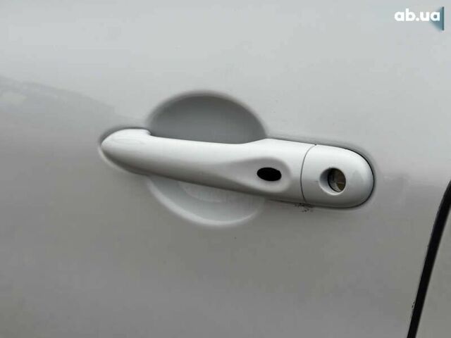 Рено Зое, об'ємом двигуна 0 л та пробігом 68 тис. км за 11499 $, фото 12 на Automoto.ua