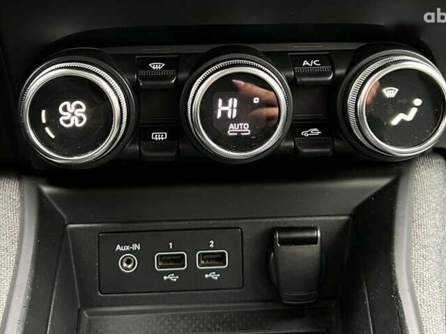 Рено Зое, объемом двигателя 0 л и пробегом 120 тыс. км за 12999 $, фото 16 на Automoto.ua