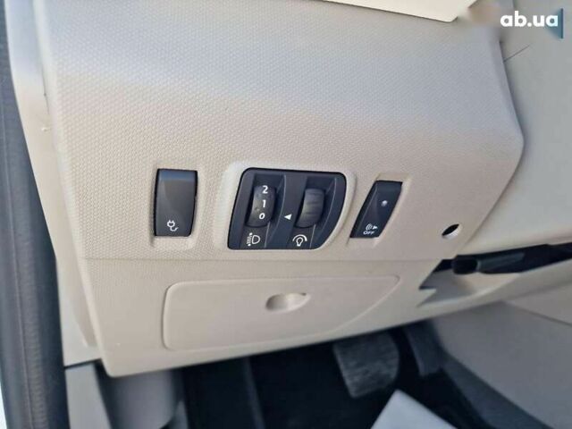 Рено Зое, объемом двигателя 0 л и пробегом 89 тыс. км за 8800 $, фото 20 на Automoto.ua