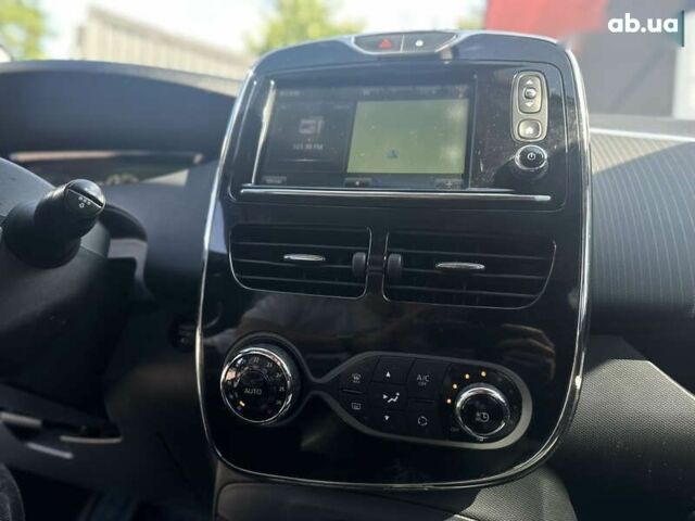 Рено Зое, объемом двигателя 0 л и пробегом 180 тыс. км за 9990 $, фото 18 на Automoto.ua