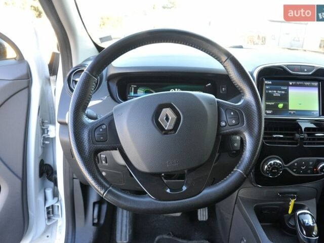 Рено Зое, объемом двигателя 0 л и пробегом 114 тыс. км за 9500 $, фото 37 на Automoto.ua