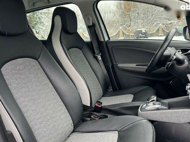 Рено Зое, объемом двигателя 0 л и пробегом 120 тыс. км за 12999 $, фото 18 на Automoto.ua