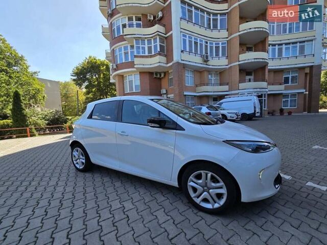 Рено Зое, объемом двигателя 0 л и пробегом 29 тыс. км за 10500 $, фото 4 на Automoto.ua