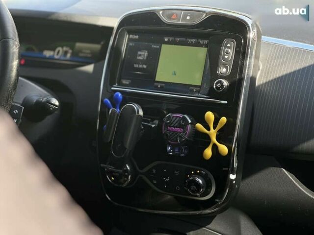 Рено Зое, объемом двигателя 0 л и пробегом 180 тыс. км за 9990 $, фото 23 на Automoto.ua