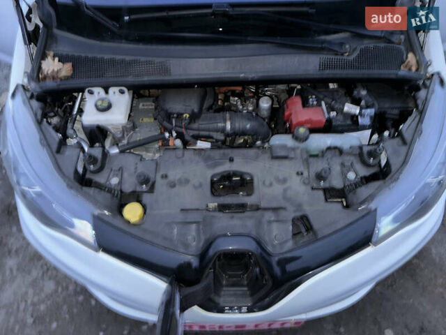 Рено Зое, объемом двигателя 0 л и пробегом 27 тыс. км за 12300 $, фото 9 на Automoto.ua