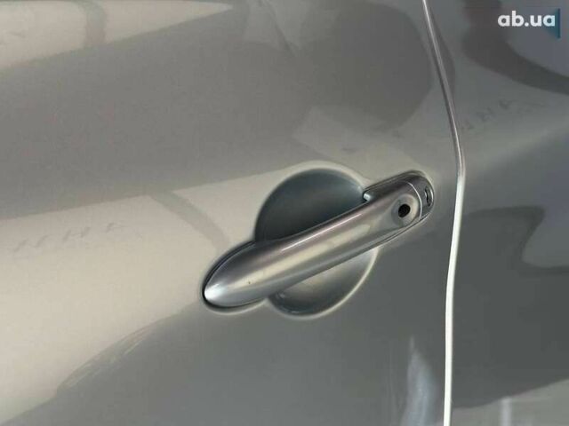 Рено Зое, объемом двигателя 0 л и пробегом 124 тыс. км за 11200 $, фото 14 на Automoto.ua