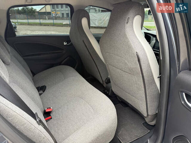 Рено Зое, объемом двигателя 0 л и пробегом 153 тыс. км за 11800 $, фото 30 на Automoto.ua