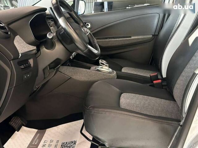 Рено Зое, объемом двигателя 0 л и пробегом 124 тыс. км за 11200 $, фото 18 на Automoto.ua