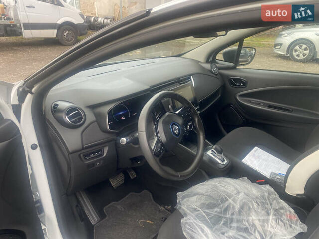 Рено Зое, об'ємом двигуна 0 л та пробігом 108 тис. км за 10499 $, фото 7 на Automoto.ua