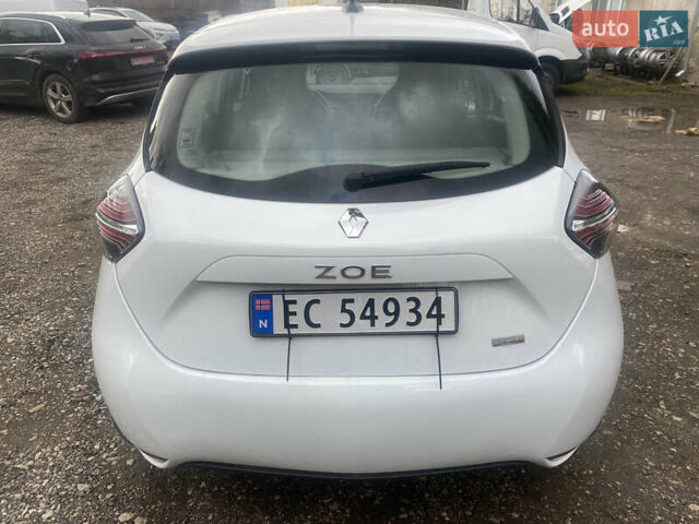 Рено Зое, об'ємом двигуна 0 л та пробігом 108 тис. км за 10499 $, фото 4 на Automoto.ua