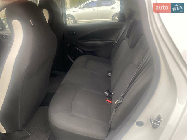 Рено Зое, об'ємом двигуна 0 л та пробігом 108 тис. км за 10499 $, фото 8 на Automoto.ua