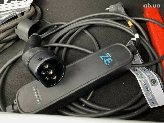 Рено Зое, объемом двигателя 0 л и пробегом 44 тыс. км за 12499 $, фото 29 на Automoto.ua