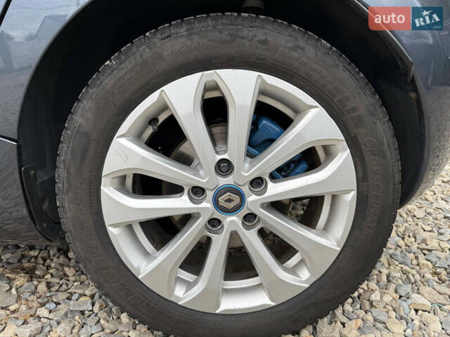 Рено Зое, объемом двигателя 0 л и пробегом 153 тыс. км за 11800 $, фото 47 на Automoto.ua