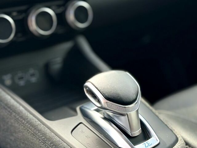 Рено Зое, объемом двигателя 52 л и пробегом 82 тыс. км за 12850 $, фото 8 на Automoto.ua