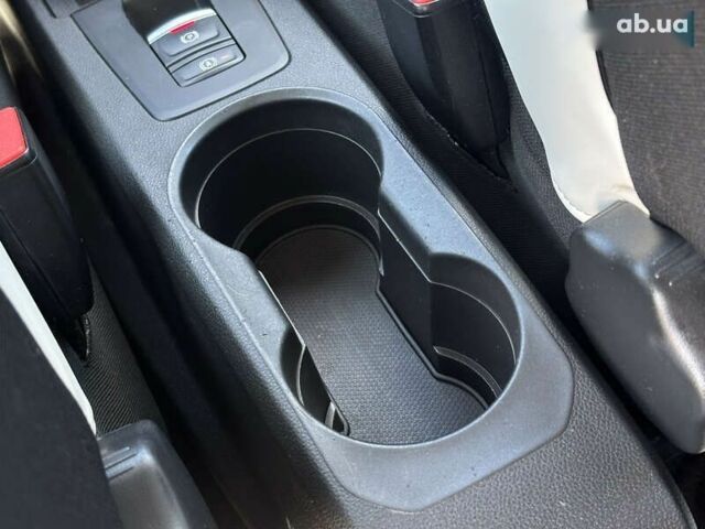 Рено Зое, объемом двигателя 0 л и пробегом 73 тыс. км за 11000 $, фото 26 на Automoto.ua