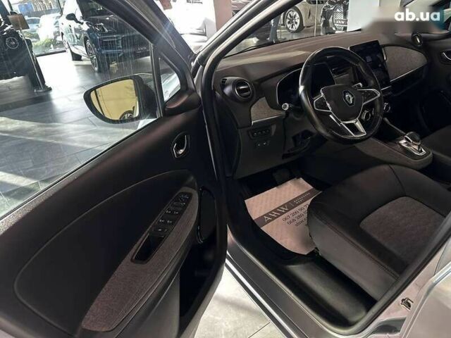 Рено Зое, объемом двигателя 0 л и пробегом 124 тыс. км за 11200 $, фото 16 на Automoto.ua