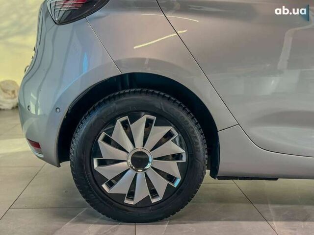 Рено Зое, объемом двигателя 0 л и пробегом 124 тыс. км за 11200 $, фото 7 на Automoto.ua