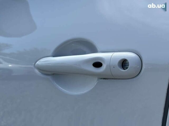 Рено Зое, объемом двигателя 0 л и пробегом 73 тыс. км за 11000 $, фото 6 на Automoto.ua