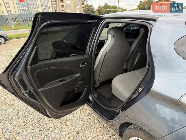 Рено Зое, объемом двигателя 0 л и пробегом 153 тыс. км за 11800 $, фото 23 на Automoto.ua