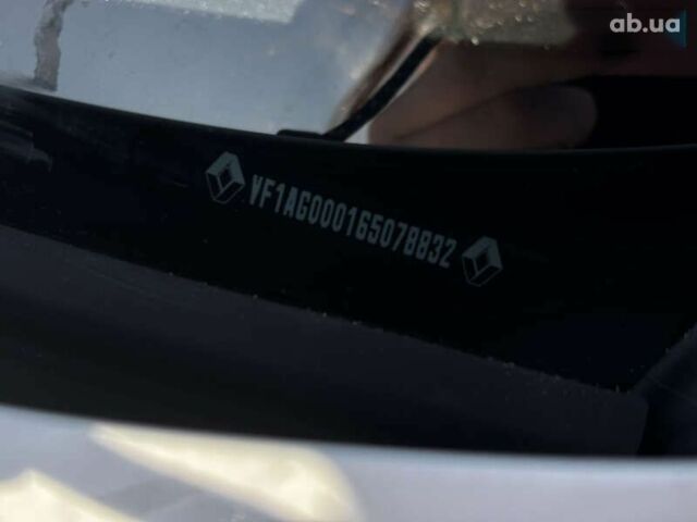 Рено Зое, объемом двигателя 0 л и пробегом 44 тыс. км за 11500 $, фото 1 на Automoto.ua