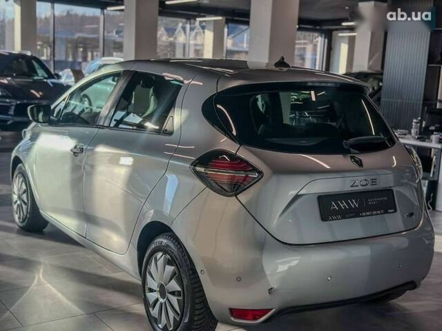 Рено Зое, объемом двигателя 0 л и пробегом 124 тыс. км за 11200 $, фото 10 на Automoto.ua